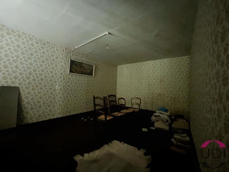 Maison - 315 m² - 2 pièces