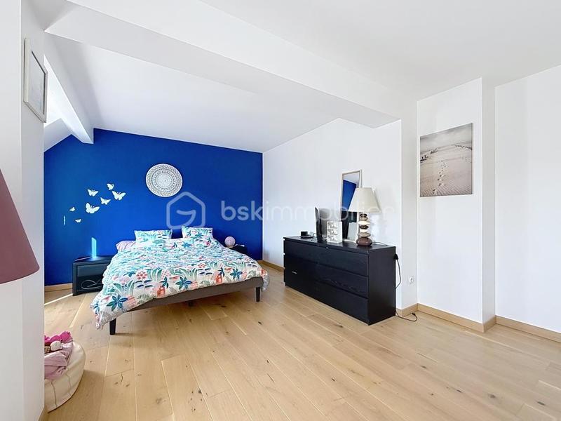 Maison traditionnelle - 134 m² - 6 pièces