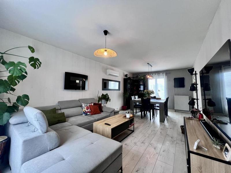 Maison - 101 m² - 5 pièces