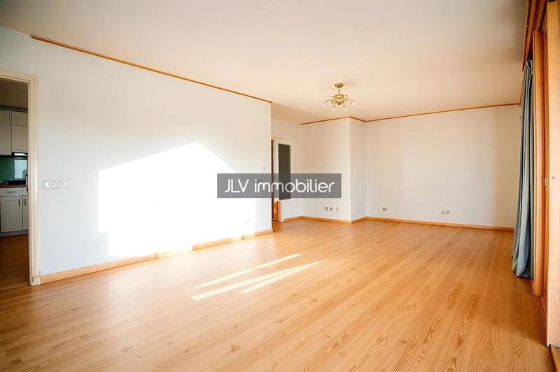 Appartement - 105 m² - 4 pièces