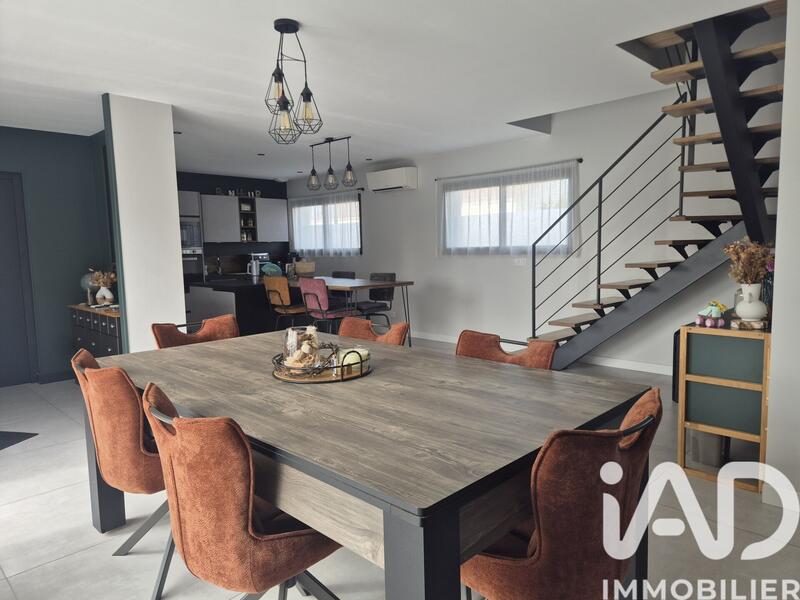 Maison - 133 m² - 5 pièces