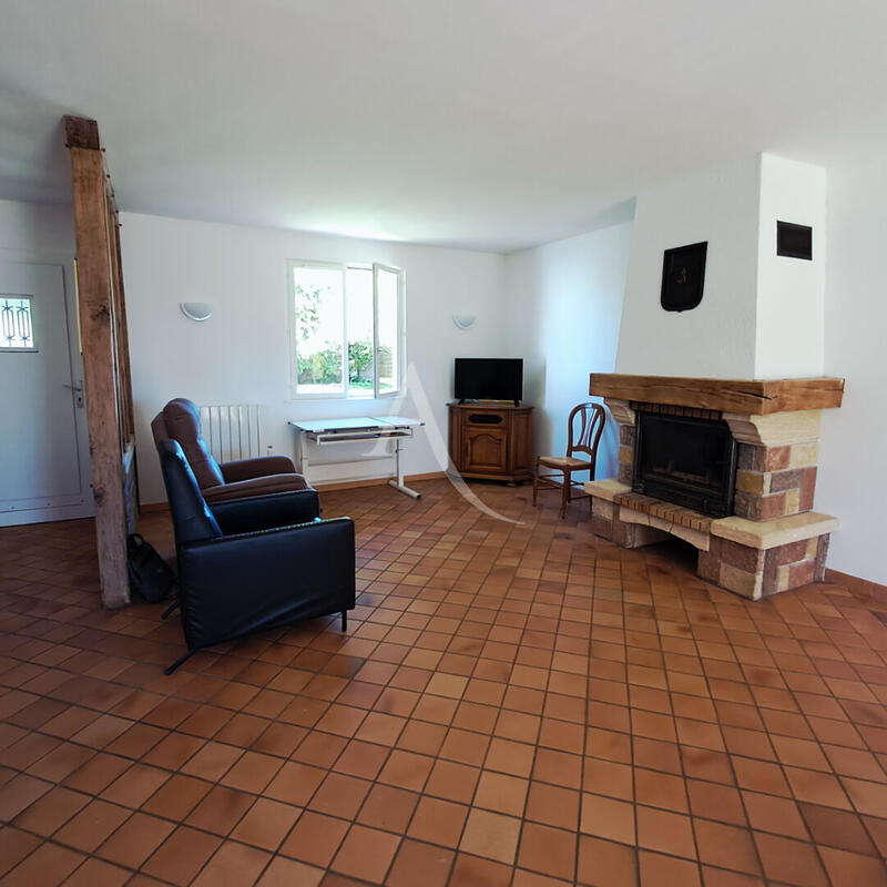 Maison - 90 m² - 4 pièces