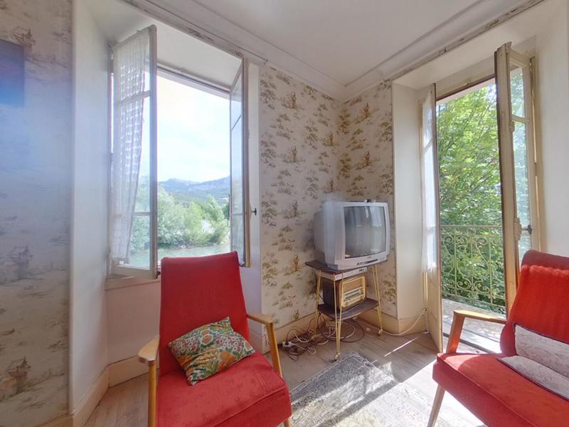 Maison - 255 m² - 5 pièces