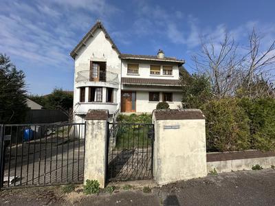 Maison - 152 m² - 7 pièces