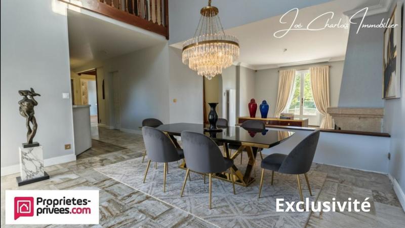 Maison - 188 m² - 7 pièces