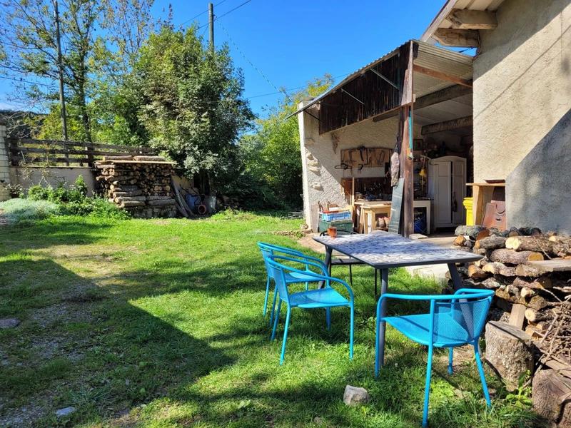 Maison - 220 m² - 7 pièces