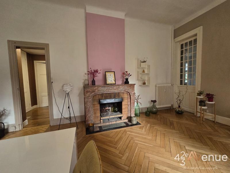 Appartement - 128 m² - 5 pièces