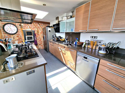 Maison - 205 m² - 6 pièces