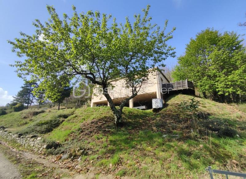 Maison - 82 m² - 3 pièces