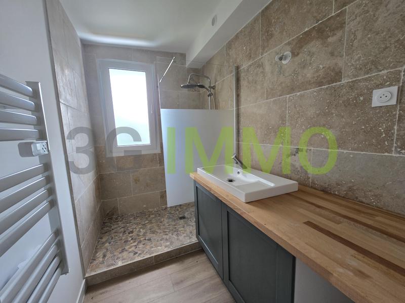 Appartement - 90 m² - 4 pièces