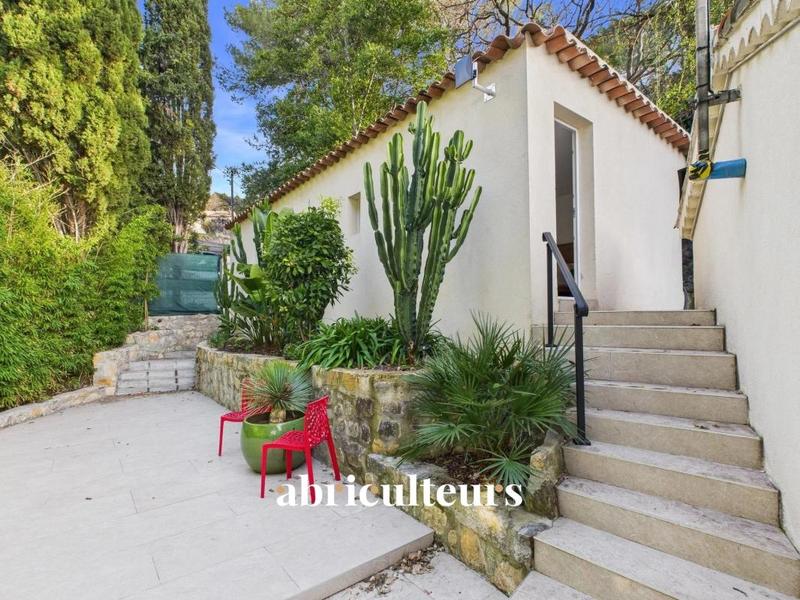 Maison ancienne - 227 m² - 7 pièces