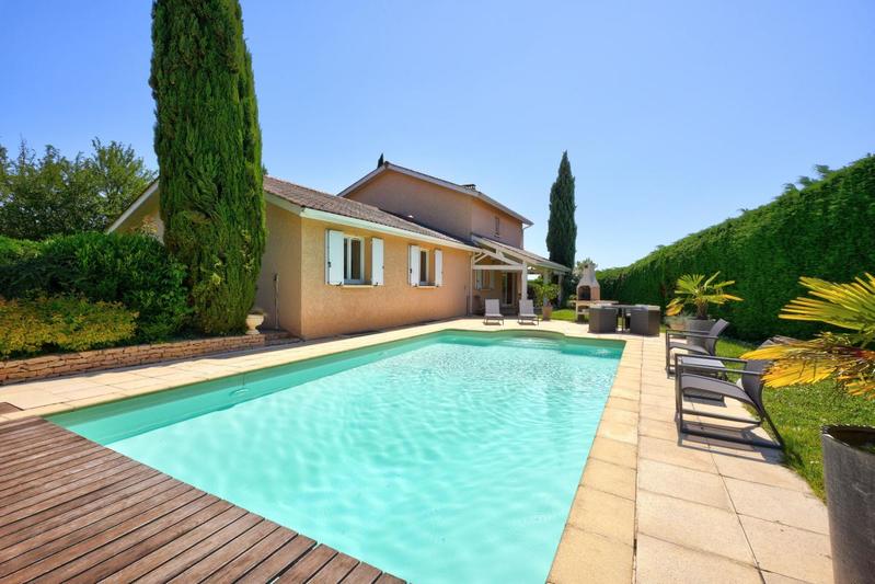 Maison - 190 m² - 7 pièces