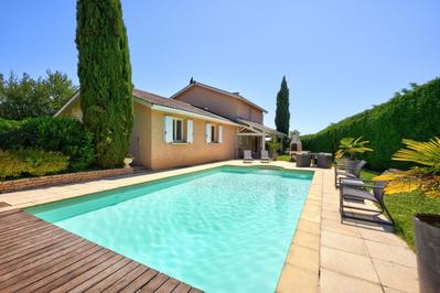 Maison - 190 m² - 7 pièces