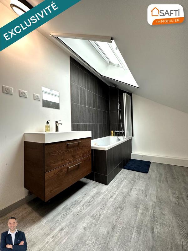 Maison - 357 m² - 12 pièces