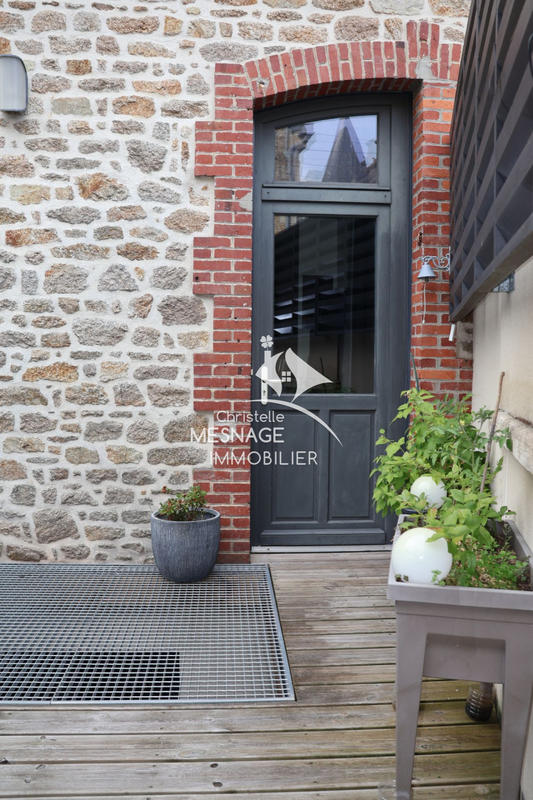 Appartement - 168 m² - 6 pièces