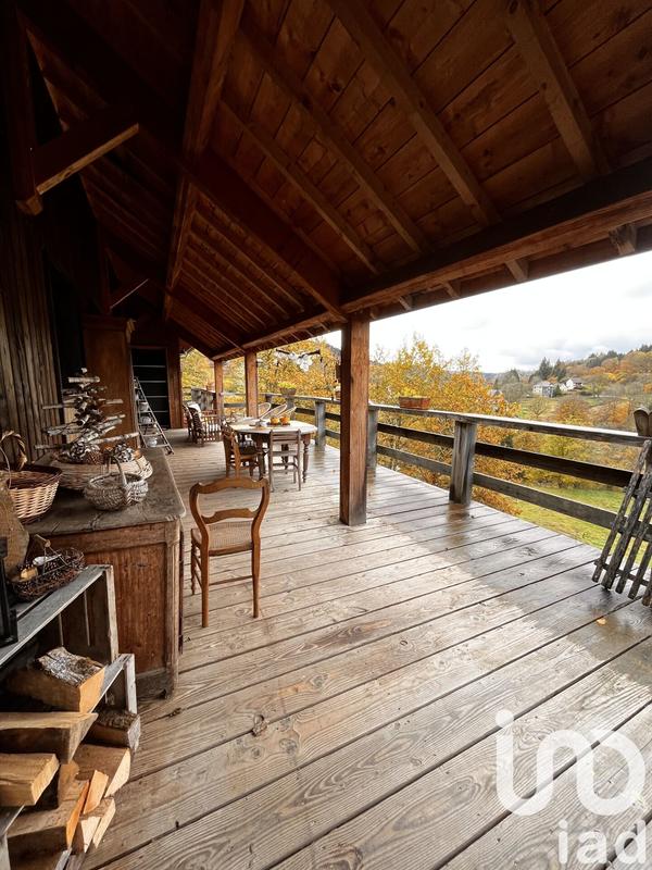 Maison - 200 m² - 10 pièces