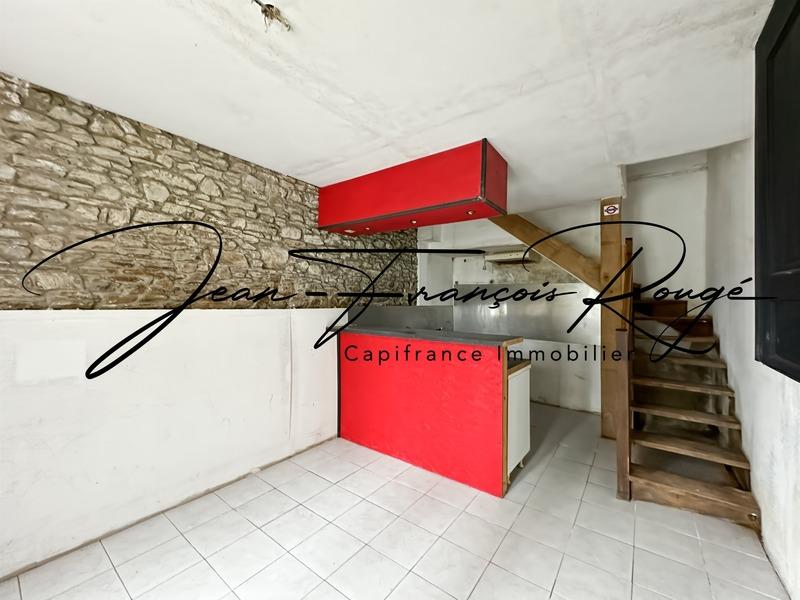 Maison - 243 m² - 10 pièces