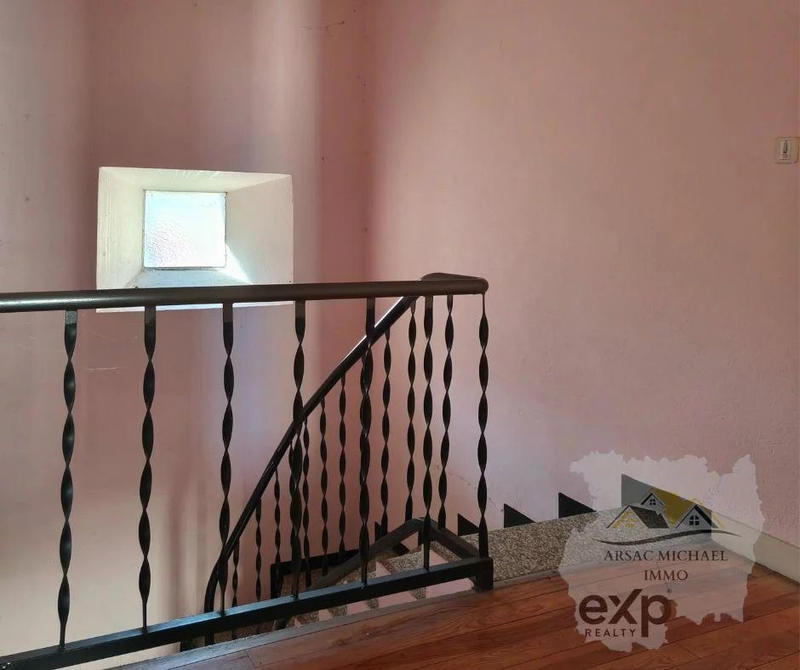 Maison traditionnelle - 125 m² - 6 pièces