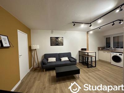 Chambre - 13 m² - 1 pièce