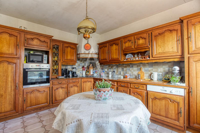 Maison - 146 m² - 6 pièces