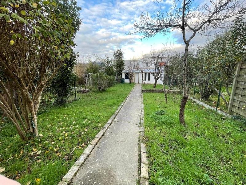 Maison - 105 m² - 6 pièces