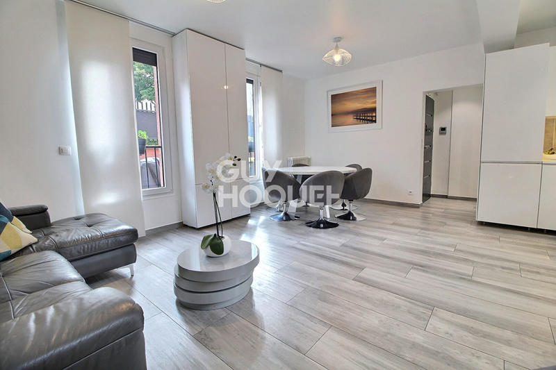 Maison - 138 m² - 6 pièces