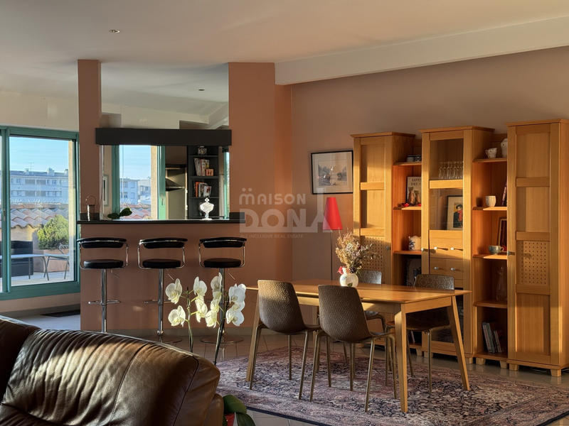 Appartement - 194 m² - 5 pièces
