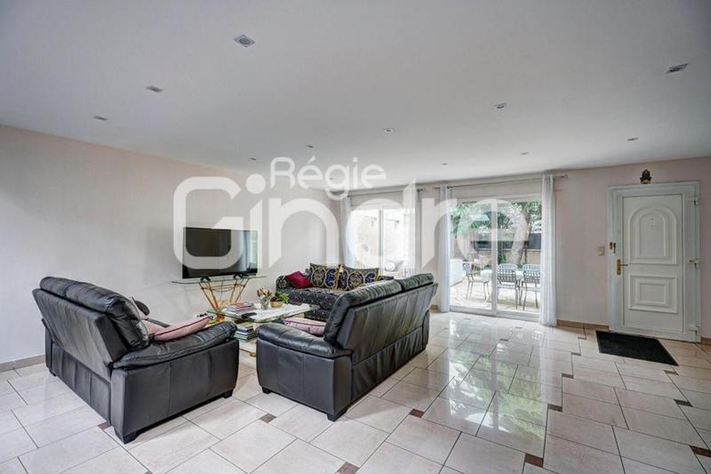 Maison - 196 m² - 6 pièces