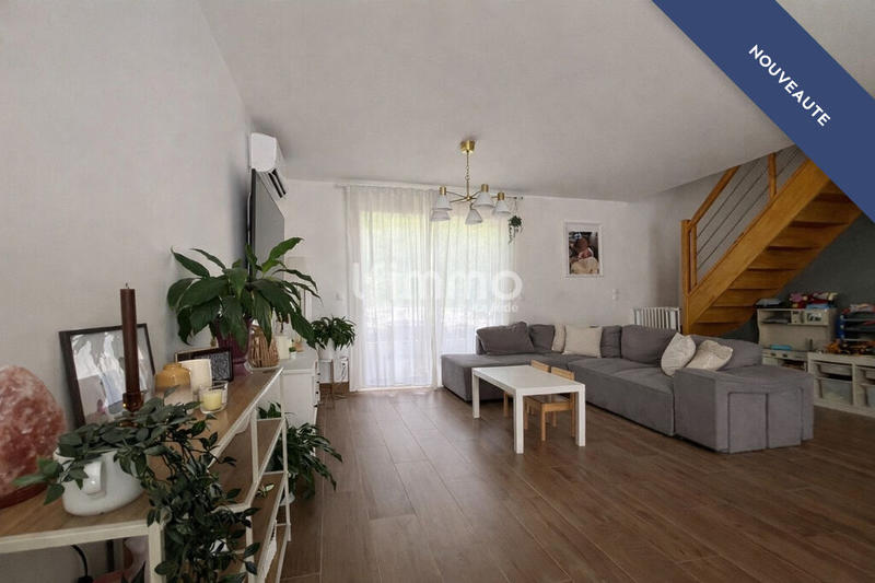 Maison - 92 m² - 5 pièces