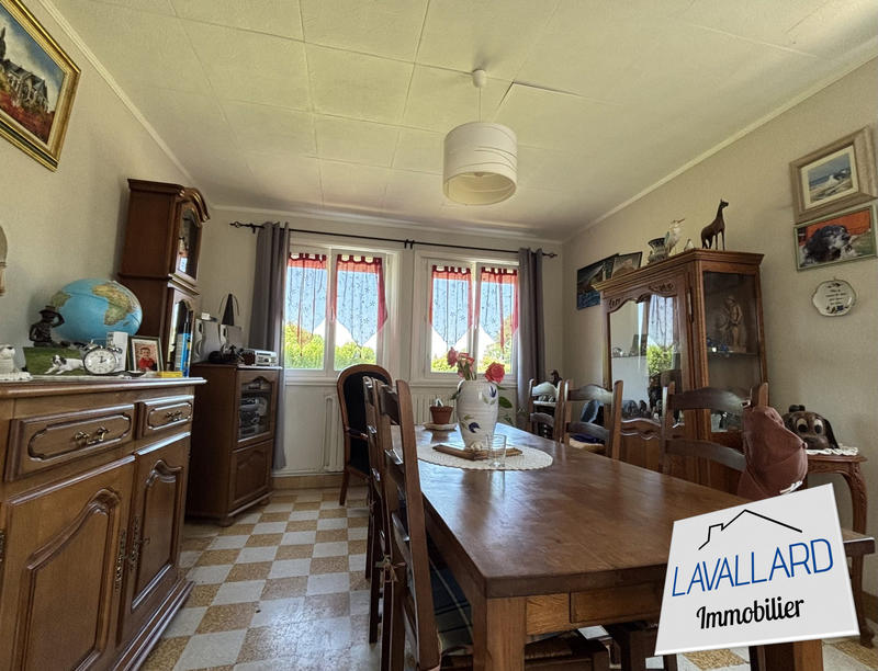 Maison - 101 m² - 5 pièces