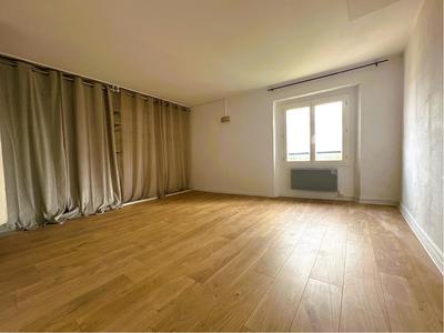 Maison - 141 m² - 5 pièces