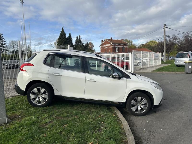 Peugeot 2008 Allure 1.2 Essence 82cv Bvm6