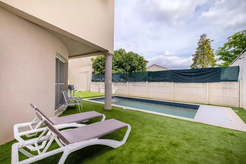 Maison - 170 m² - 6 pièces