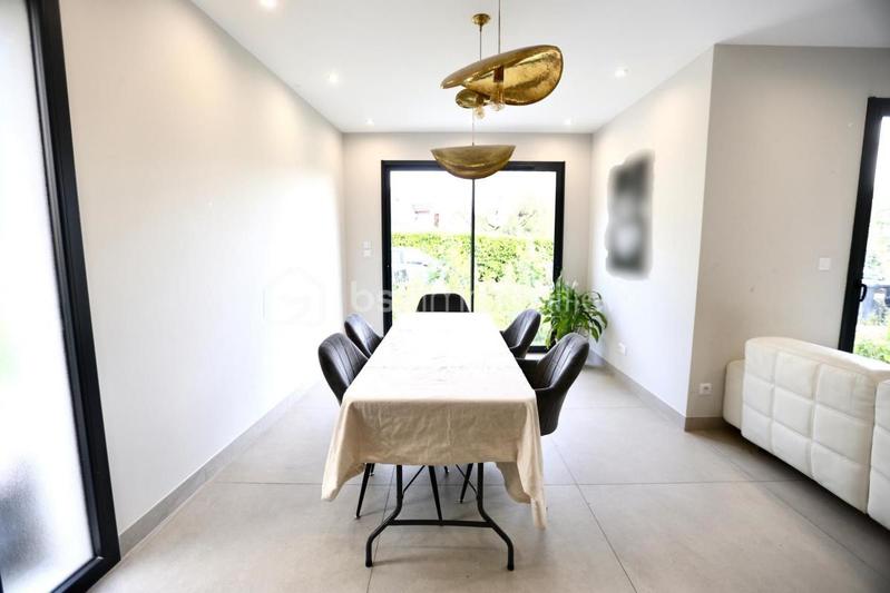 Maison - 144 m² - 7 pièces