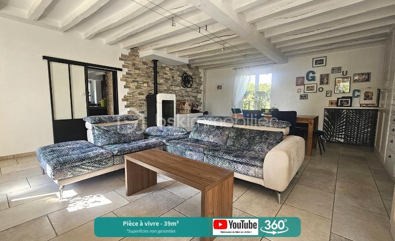 Maison traditionnelle - 236 m² - 8 pièces