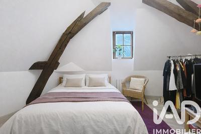 Appartement - 97 m² - 4 pièces