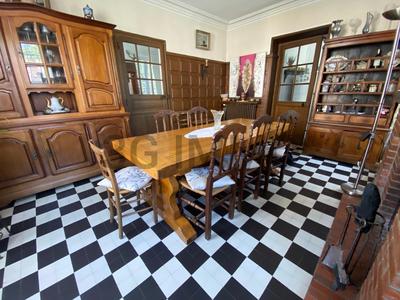 Villa - 168 m² - 6 pièces