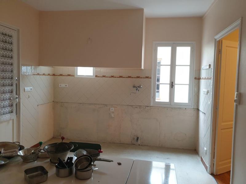 Local d'activité / Entrepôt - 1 251 m² - 29 pièces