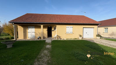 Maison - 90 m² - 4 pièces