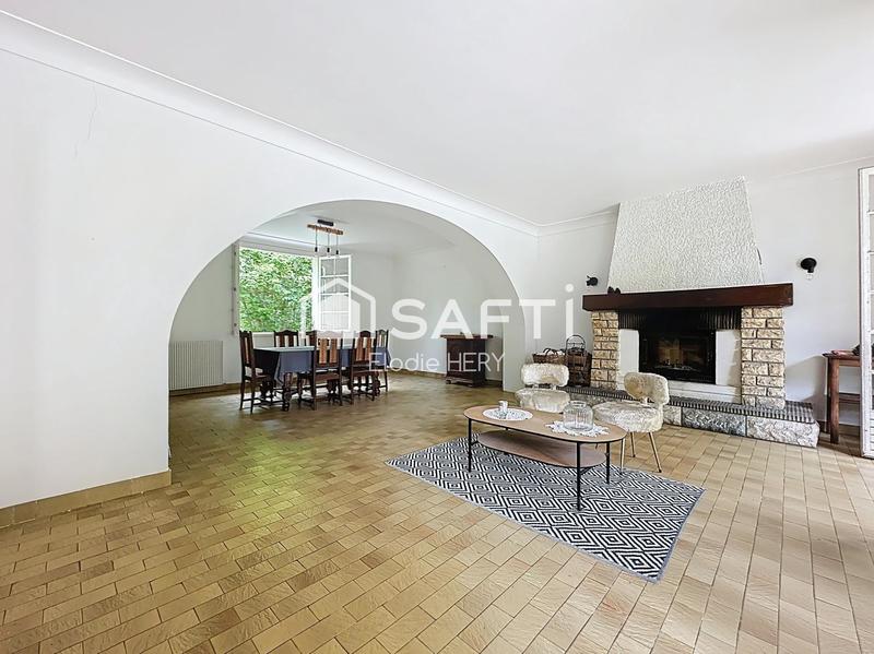 Maison - 121 m² - 5 pièces