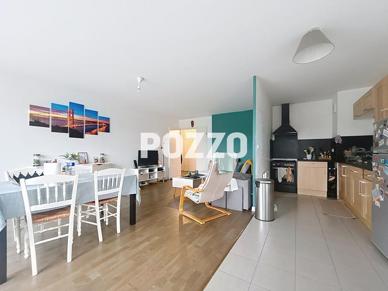 Appartement - 75 m² - 3 pièces