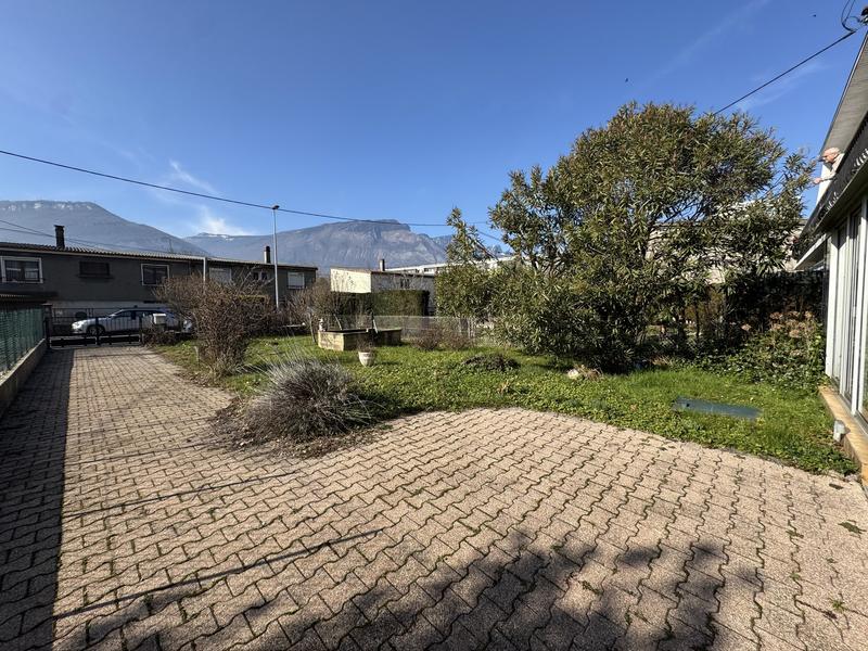 Maison - 98 m² - 5 pièces