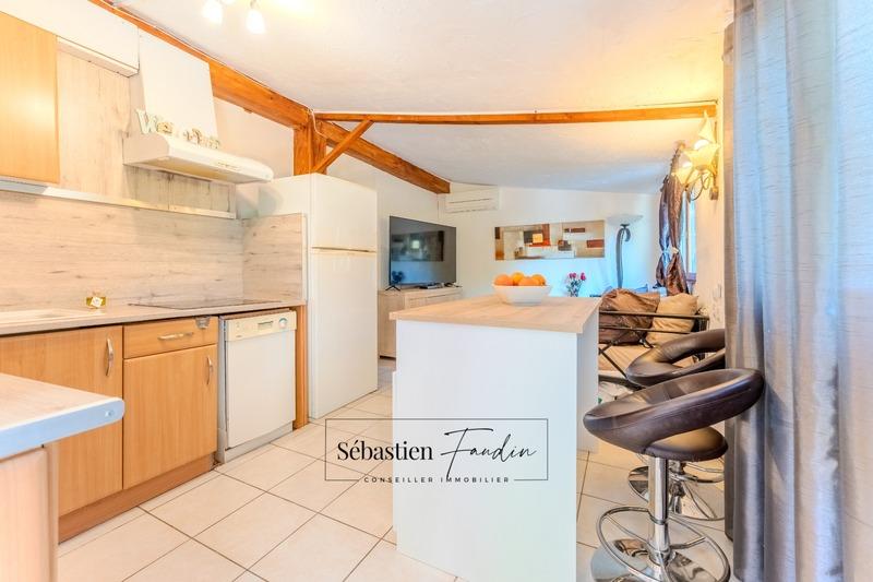 Maison - 211 m² - 7 pièces