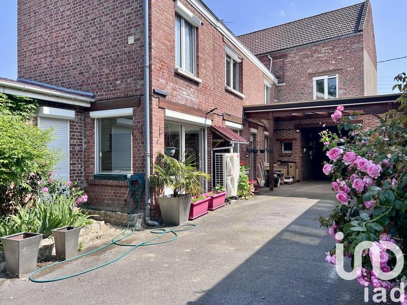 Maison de ville - 273 m² - 9 pièces