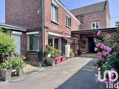 Maison de ville - 273 m² - 9 pièces