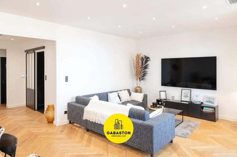 Appartement - 123 m² - 4 pièces