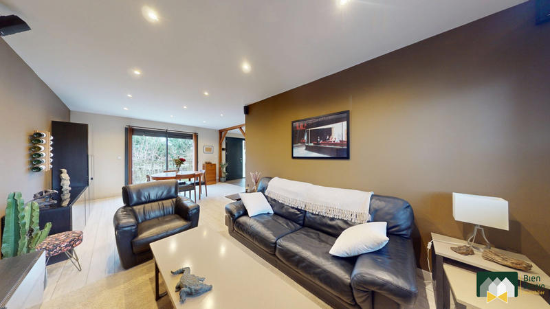 Maison traditionnelle - 75 m² - 4 pièces