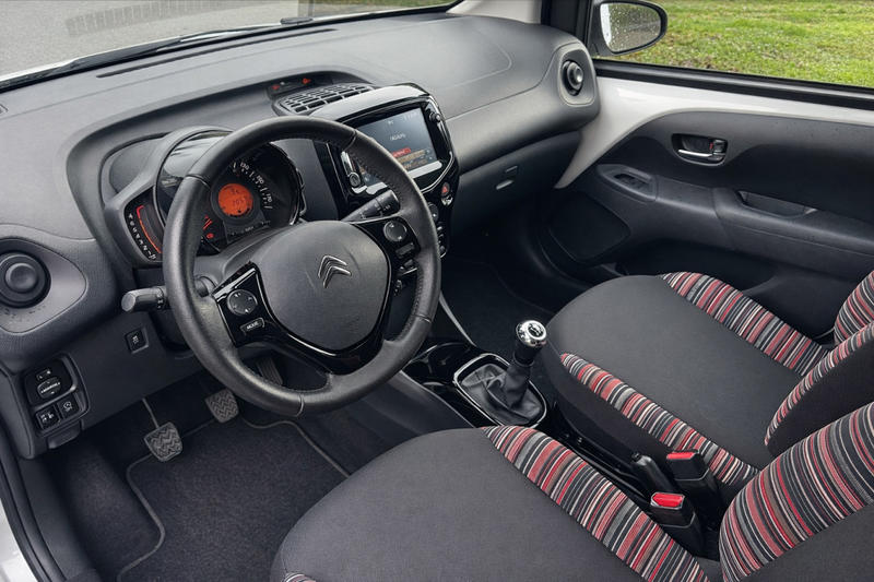 Citroën C1 1.0 VTi 72 Shine - 4 places