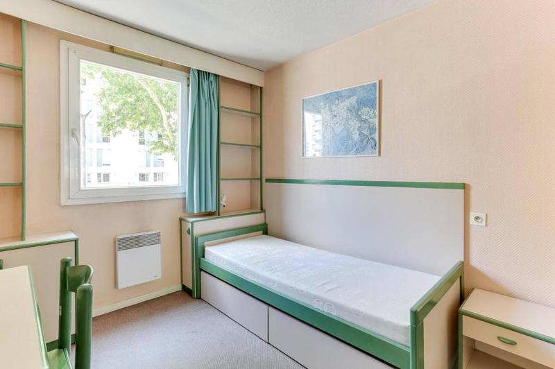 Chambre - 12 m² - 1 pièce