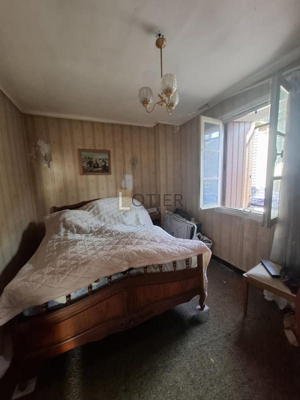 Maison de village - 94 m² - 4 pièces